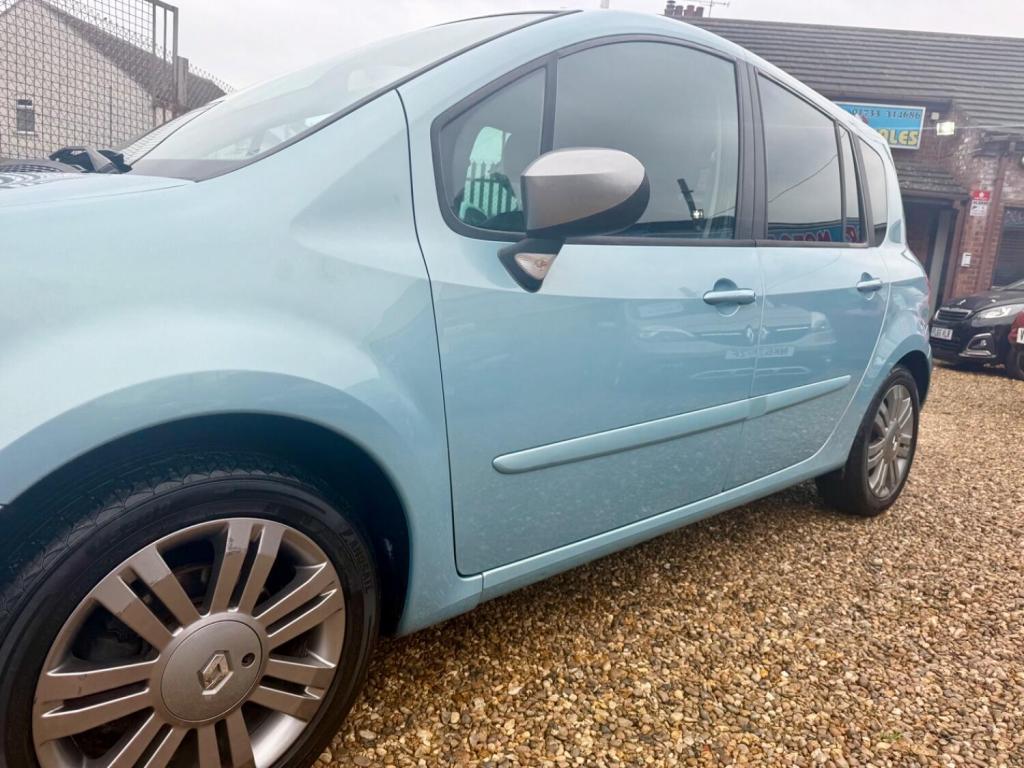 RENAULT GRAND MODUS
