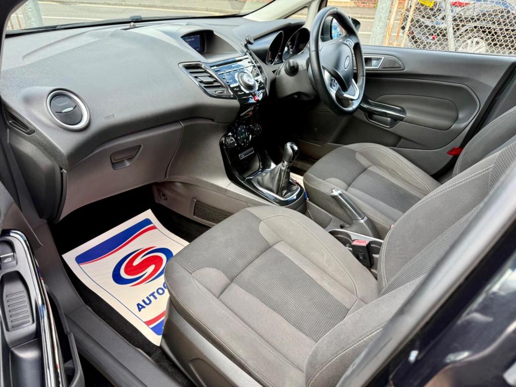 FORD FIESTA