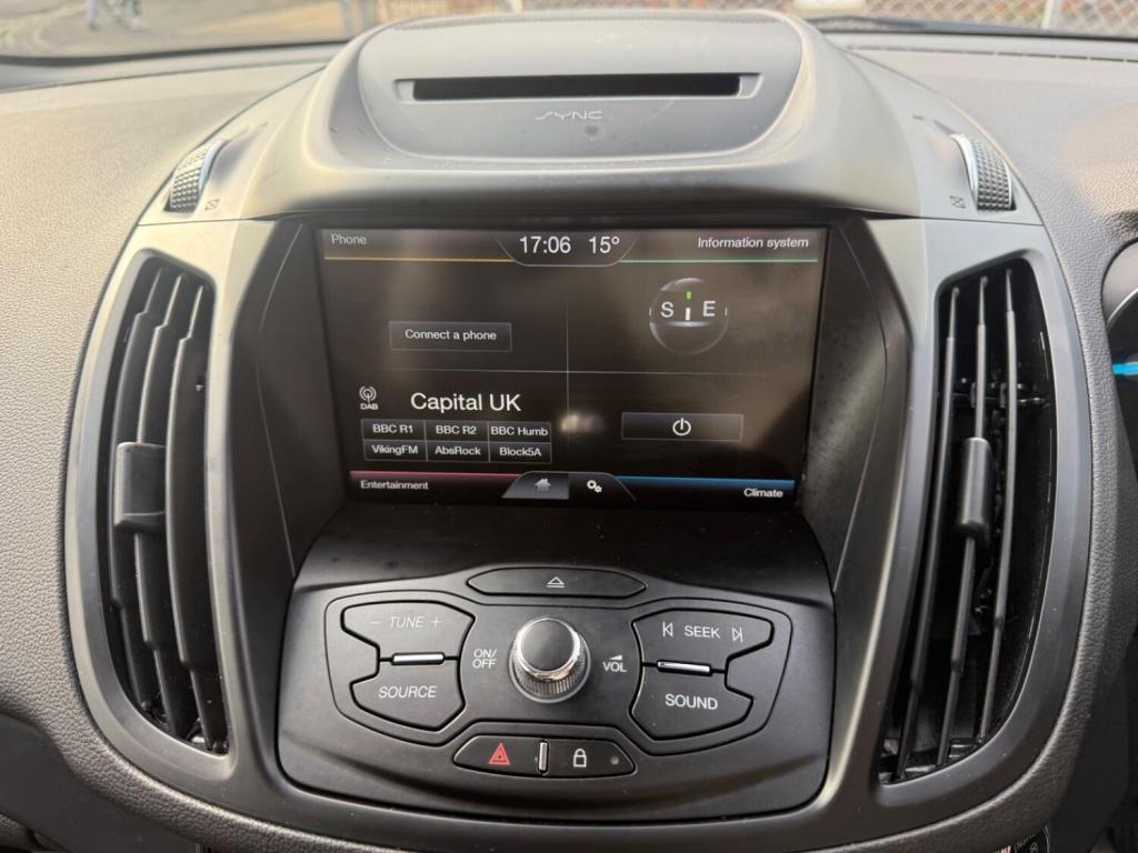 FORD KUGA
