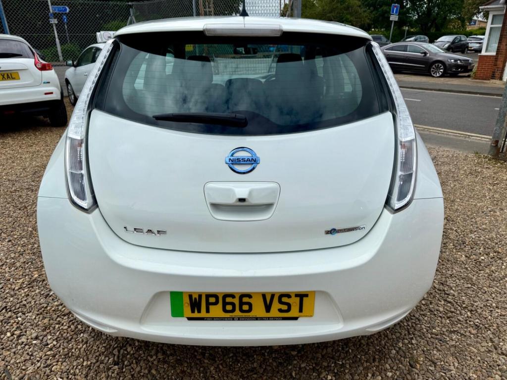 NISSAN LEAF