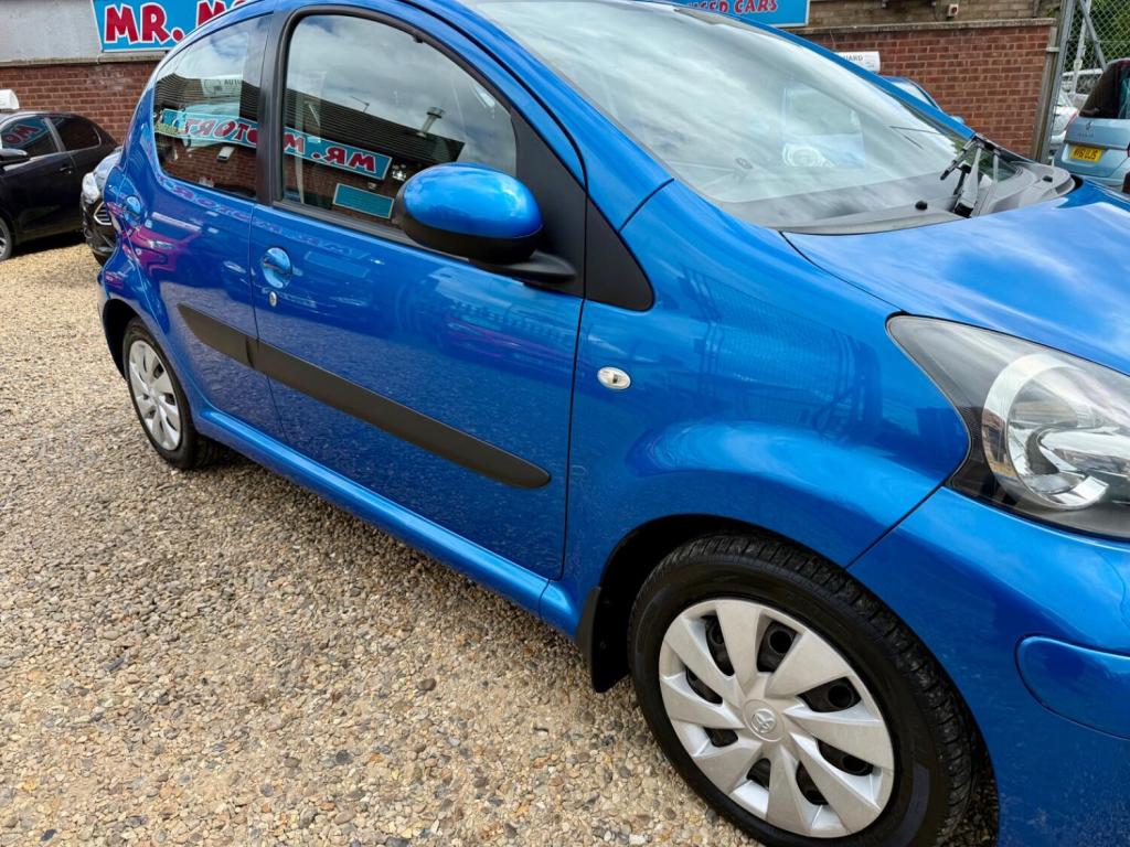 TOYOTA AYGO