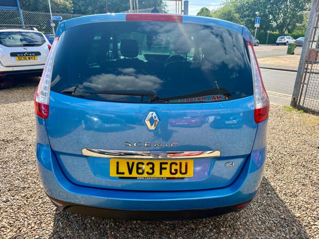 RENAULT GRAND SCENIC