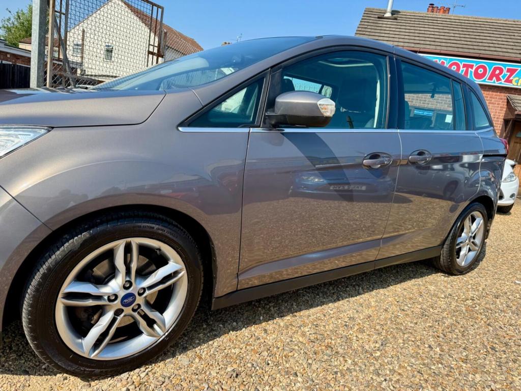 FORD GRAND C-MAX