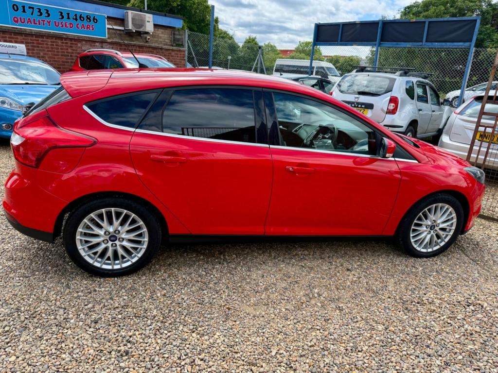 FORD FOCUS