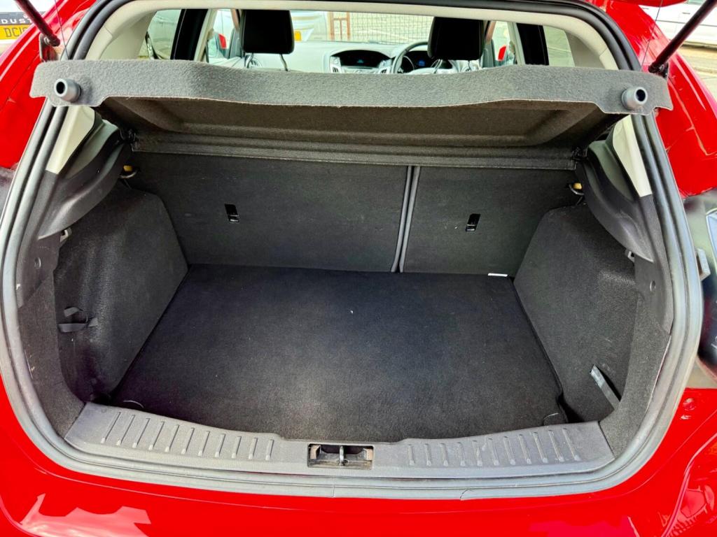 FORD FOCUS