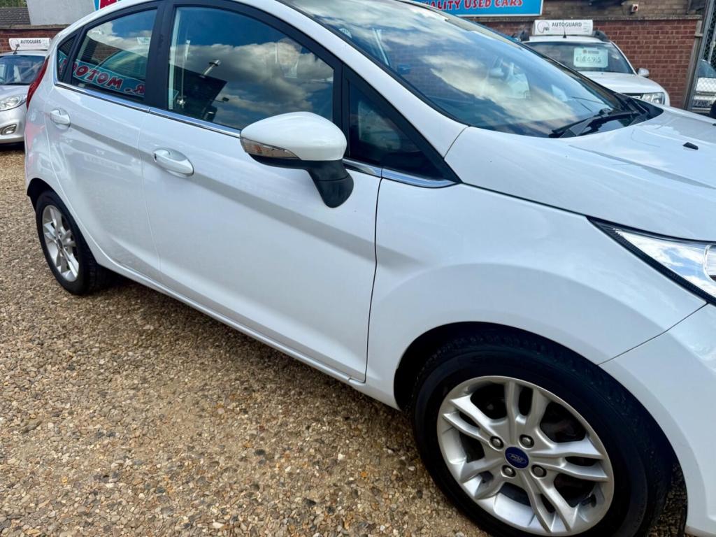FORD FIESTA