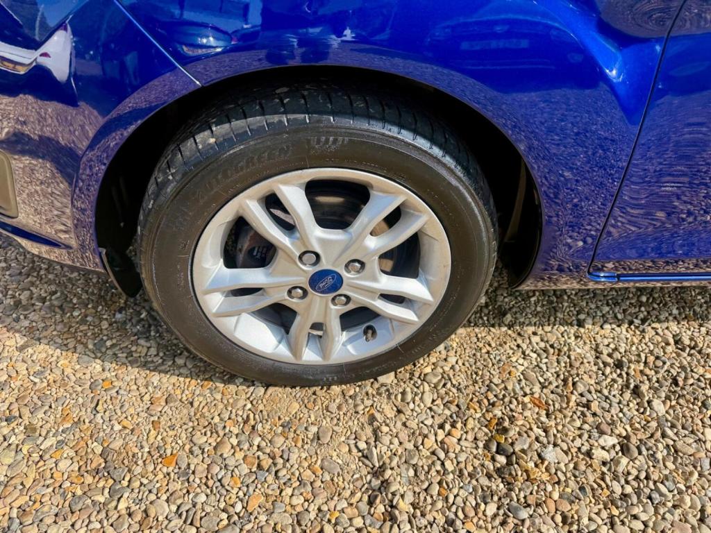 FORD FIESTA