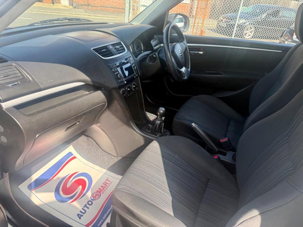 SUZUKI SWIFT