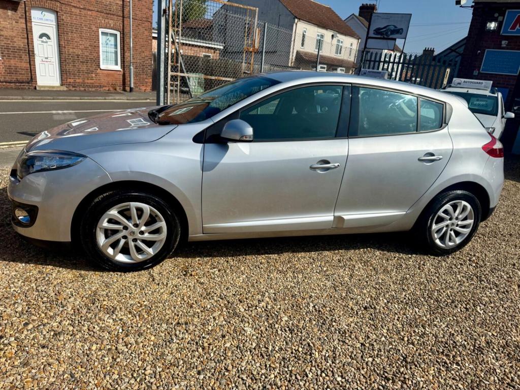 RENAULT MEGANE