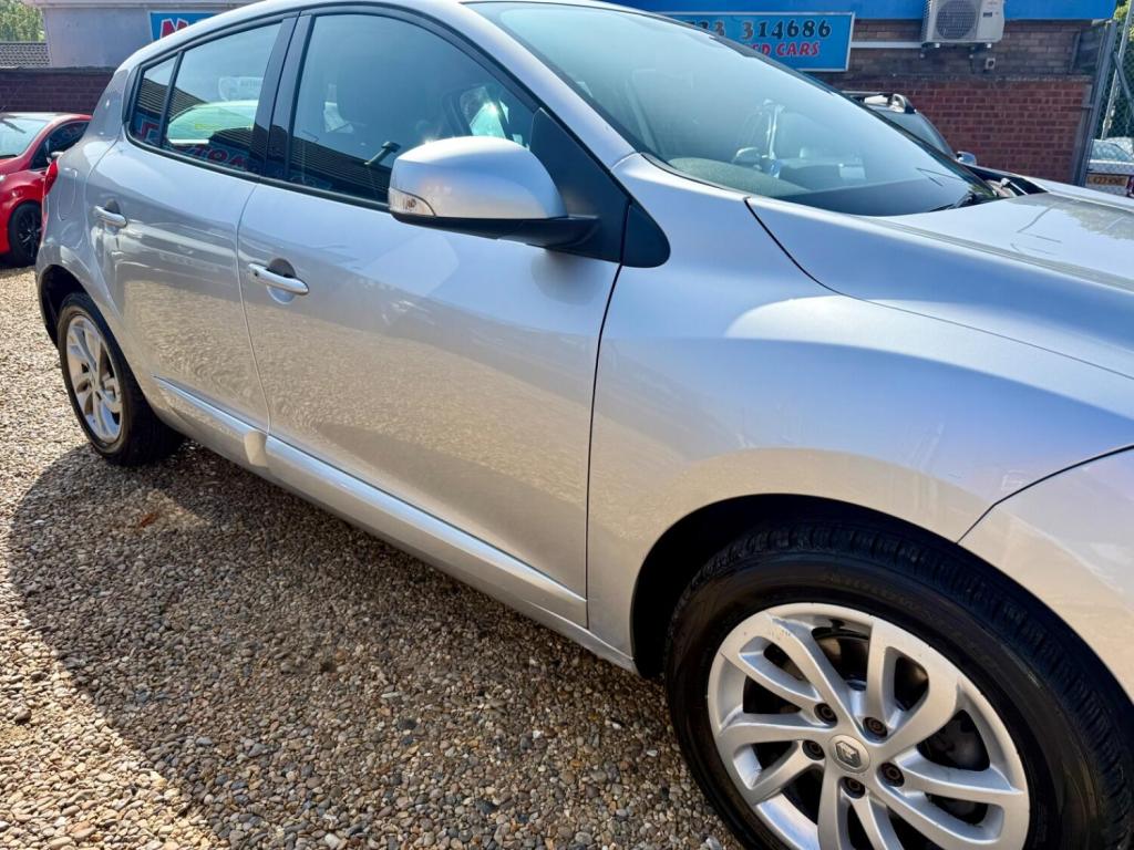 RENAULT MEGANE