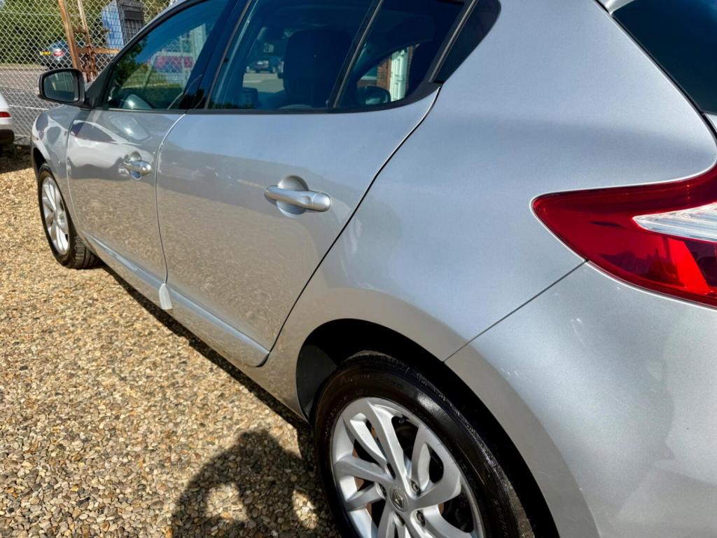 RENAULT MEGANE
