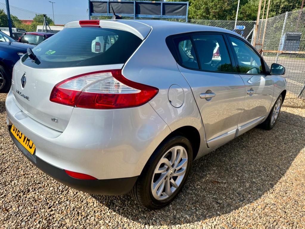 RENAULT MEGANE