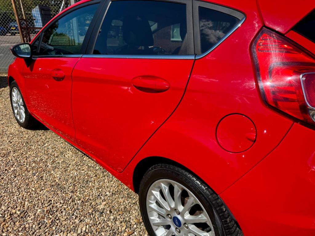 FORD FIESTA