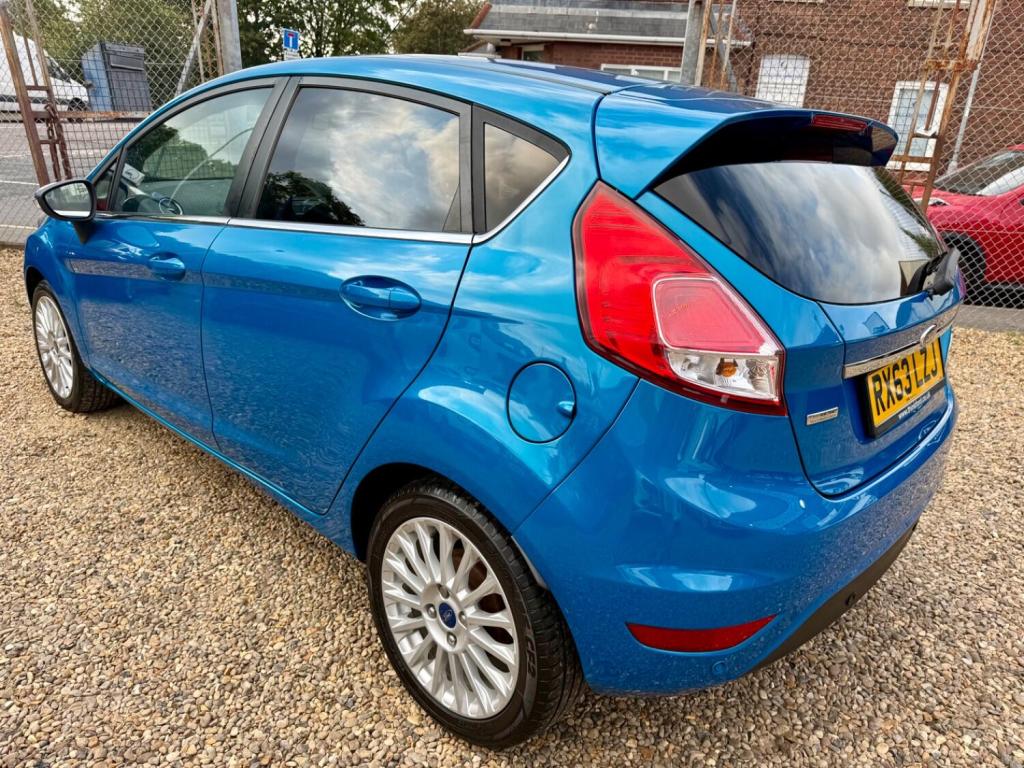 FORD FIESTA