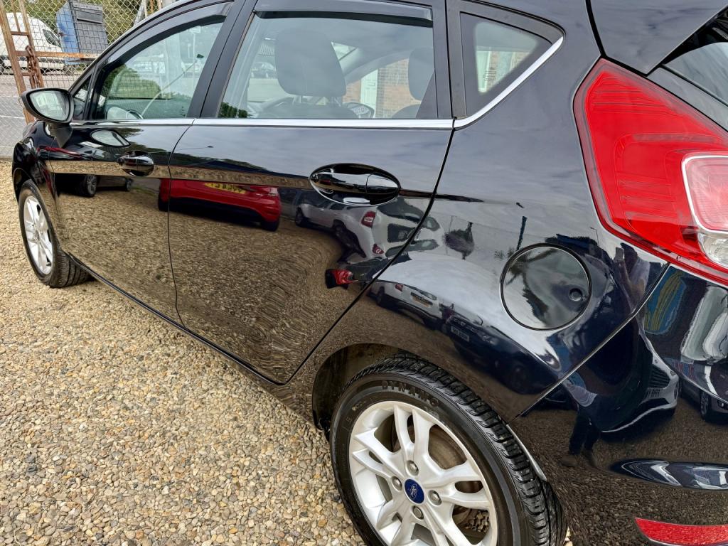 FORD FIESTA
