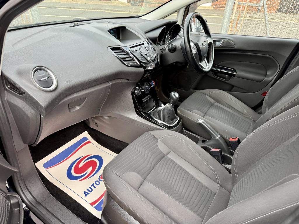 FORD FIESTA