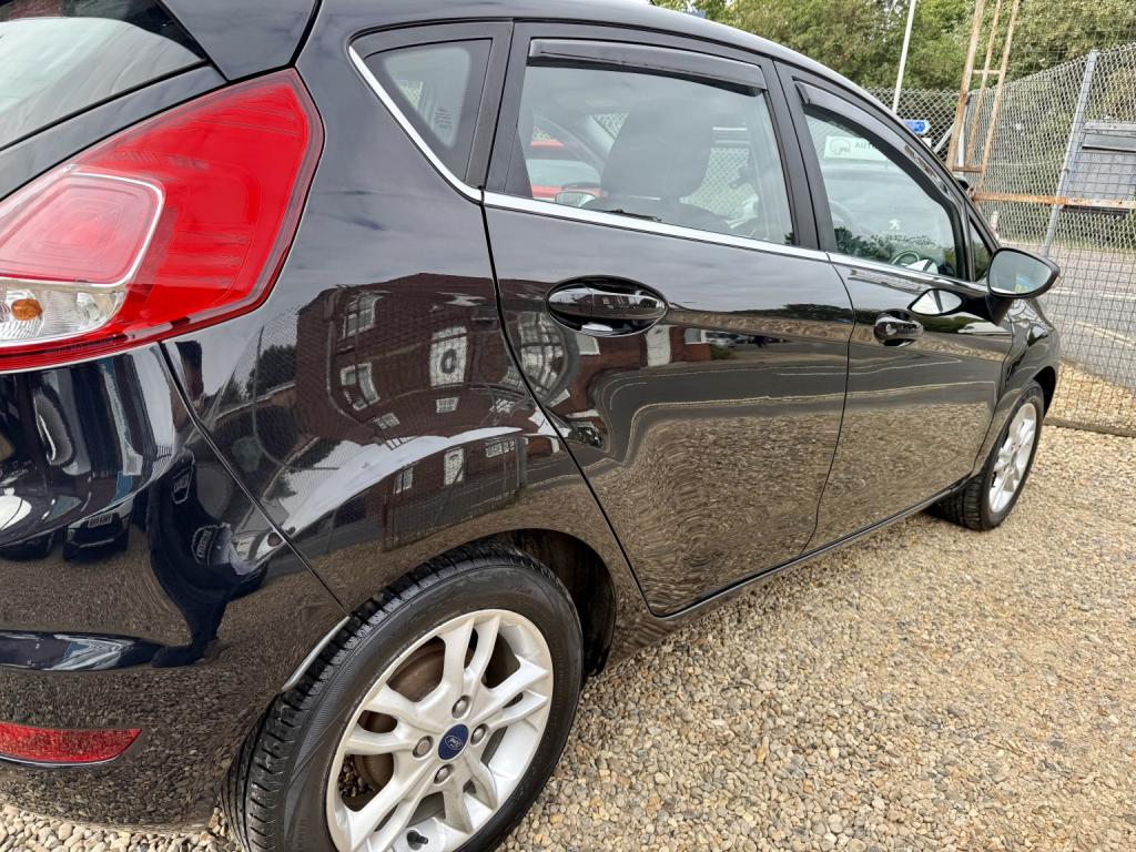 FORD FIESTA