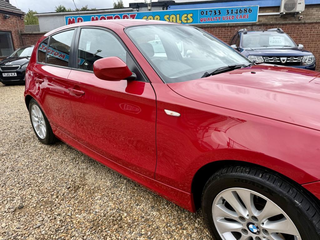 BMW 1 SERIES