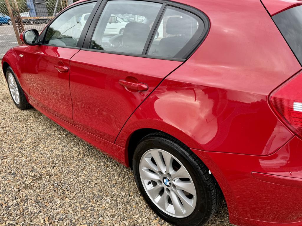BMW 1 SERIES