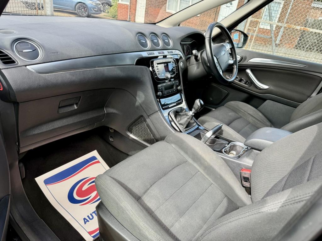 FORD S-MAX