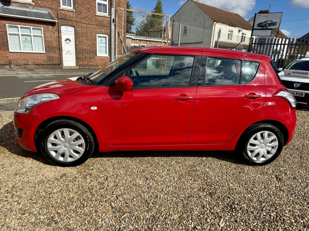 SUZUKI SWIFT