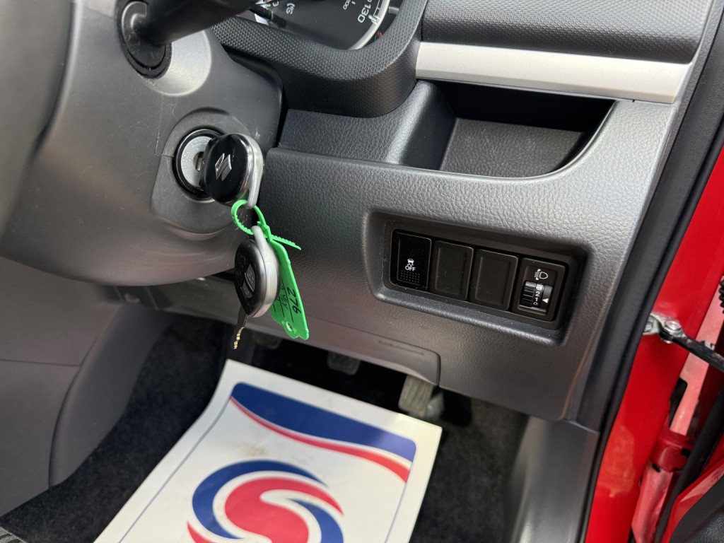 SUZUKI SWIFT