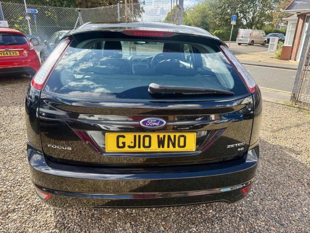 FORD FOCUS