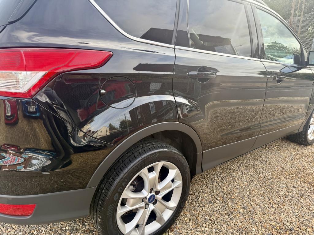 FORD KUGA