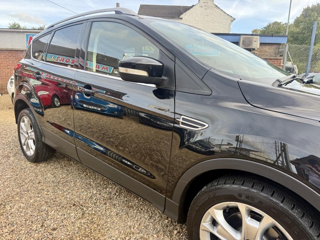 FORD KUGA