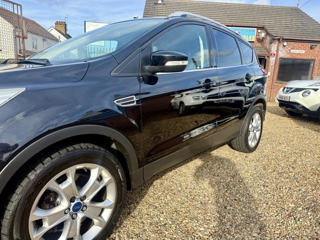 FORD KUGA