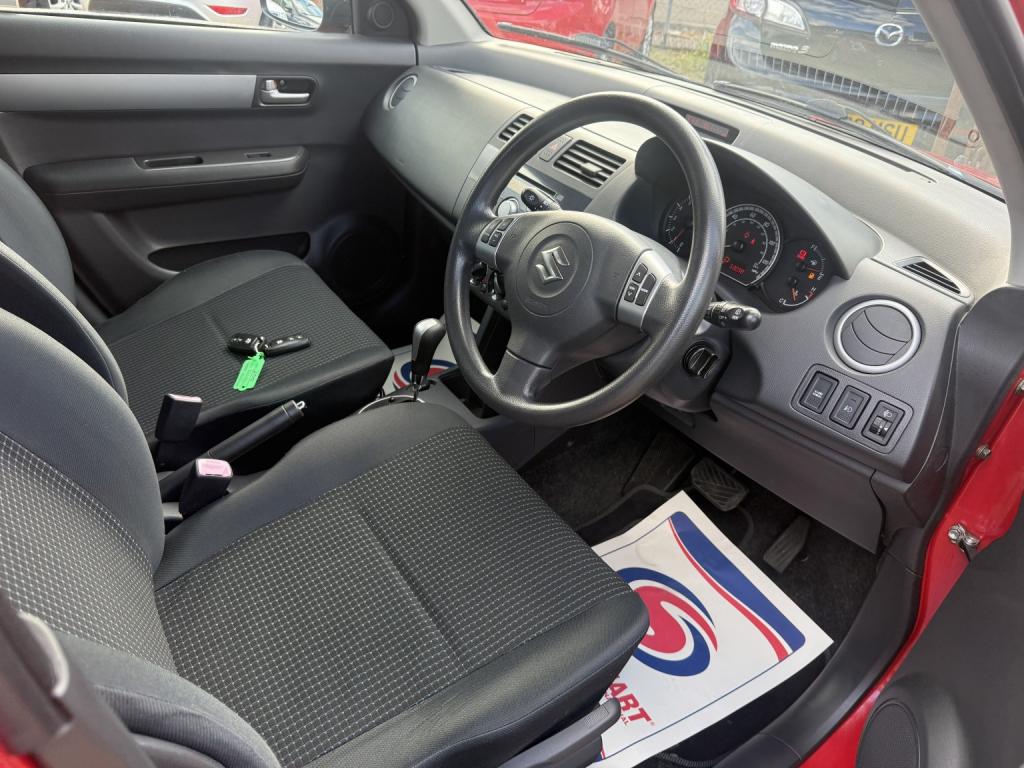 SUZUKI SWIFT