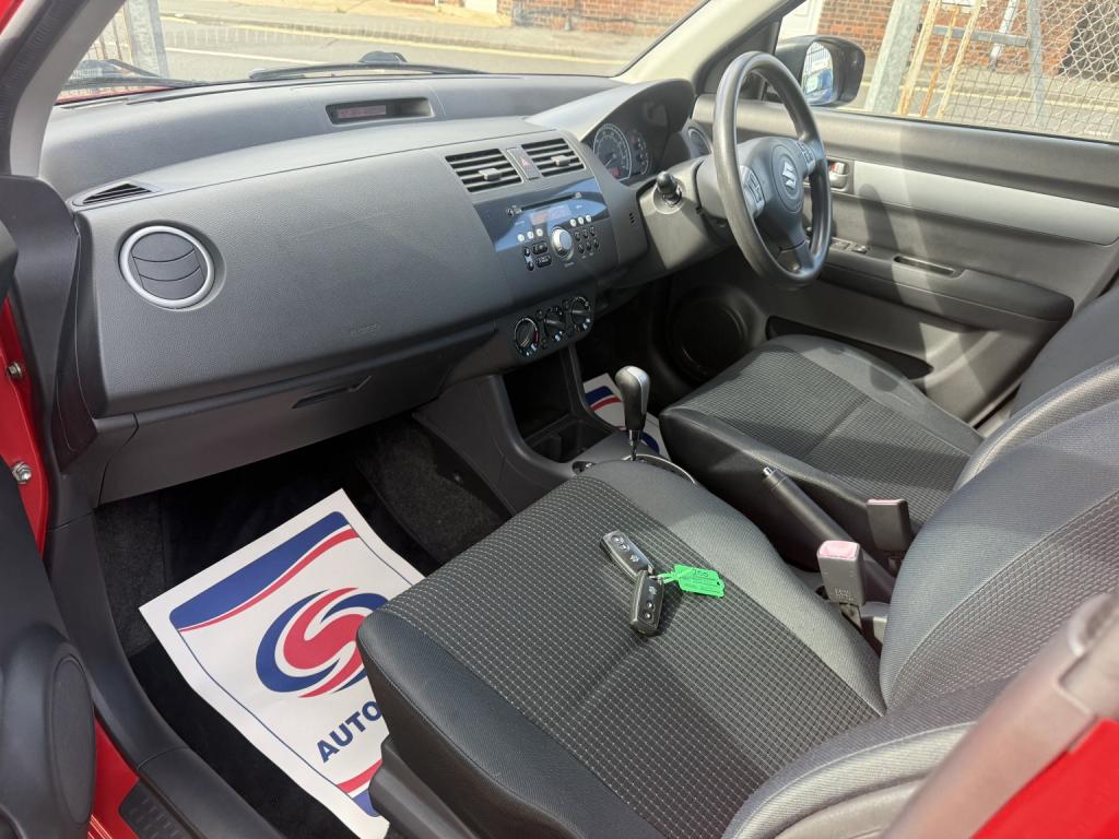 SUZUKI SWIFT