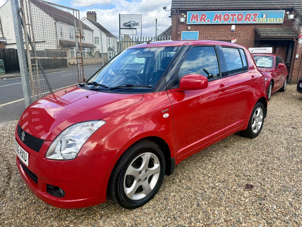 SUZUKI SWIFT