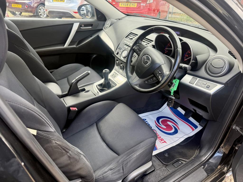 MAZDA MAZDA3
