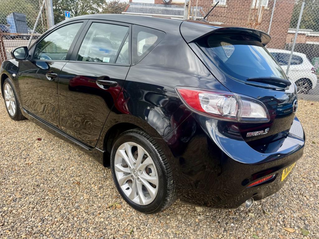 MAZDA MAZDA3