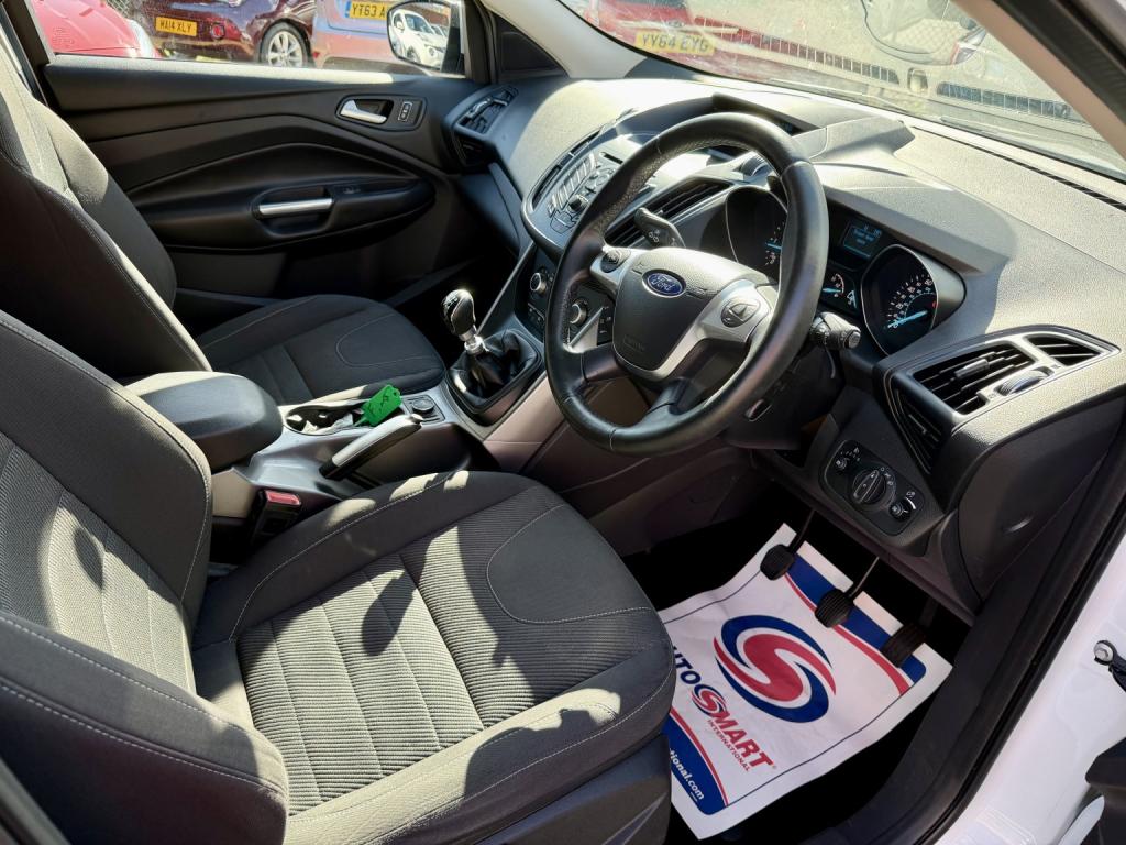 FORD KUGA