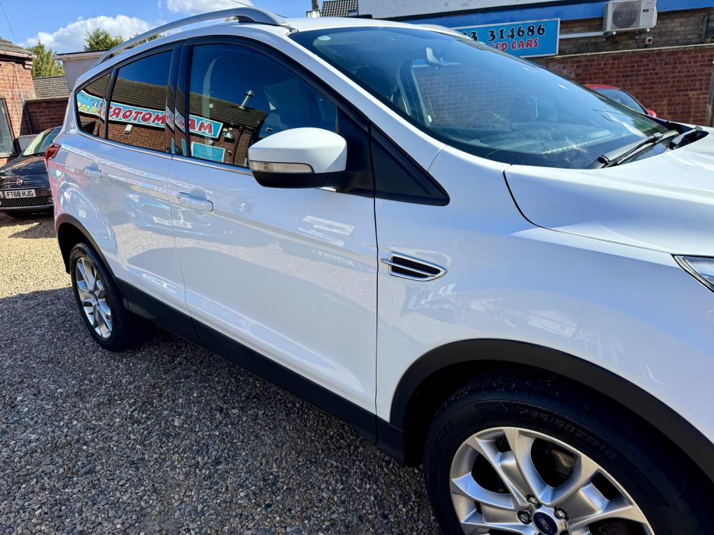 FORD KUGA