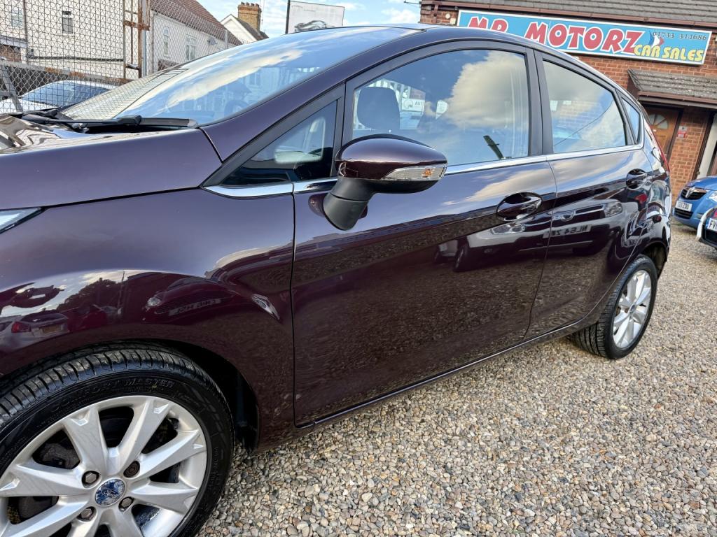 FORD FIESTA