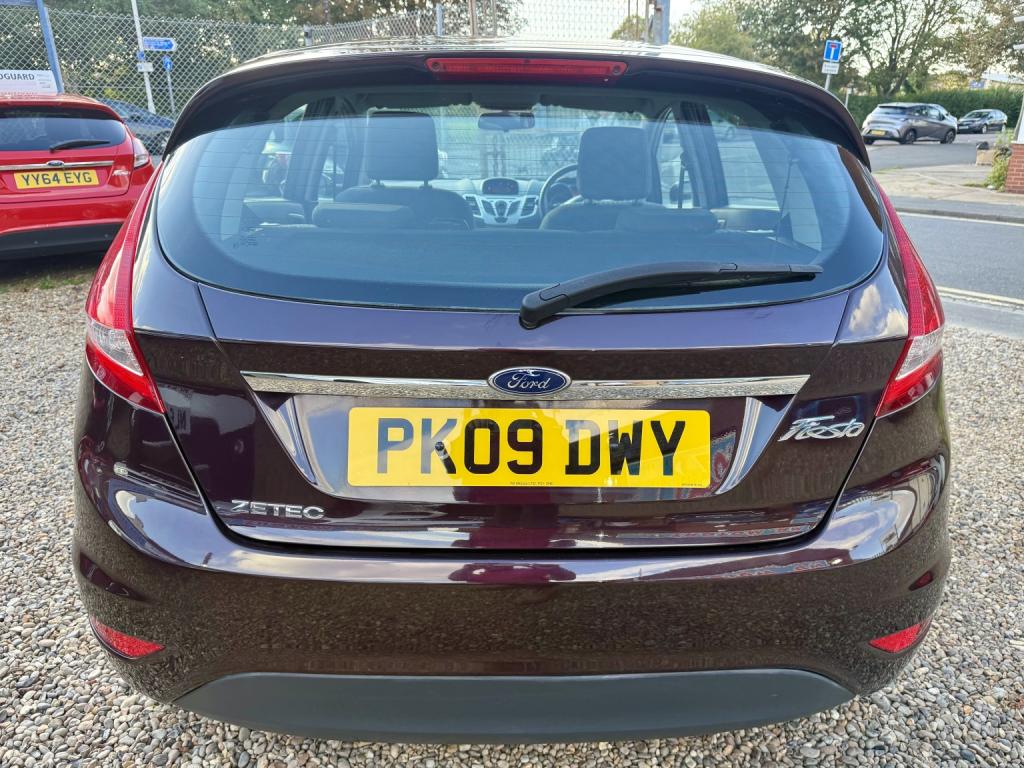 FORD FIESTA
