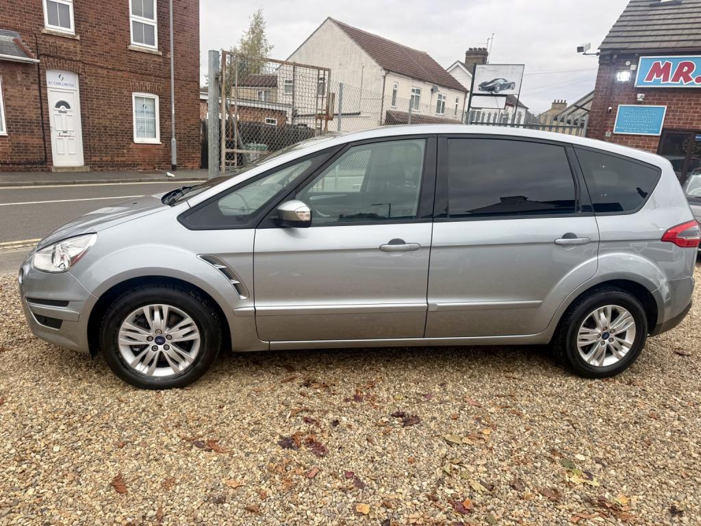 FORD S-MAX