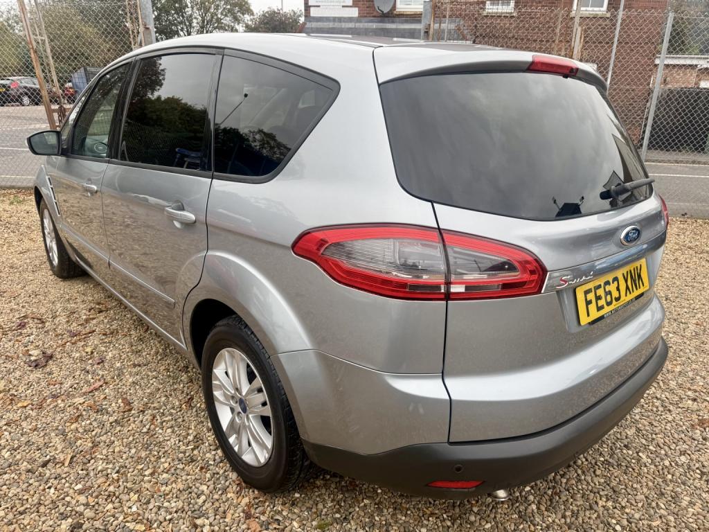 FORD S-MAX