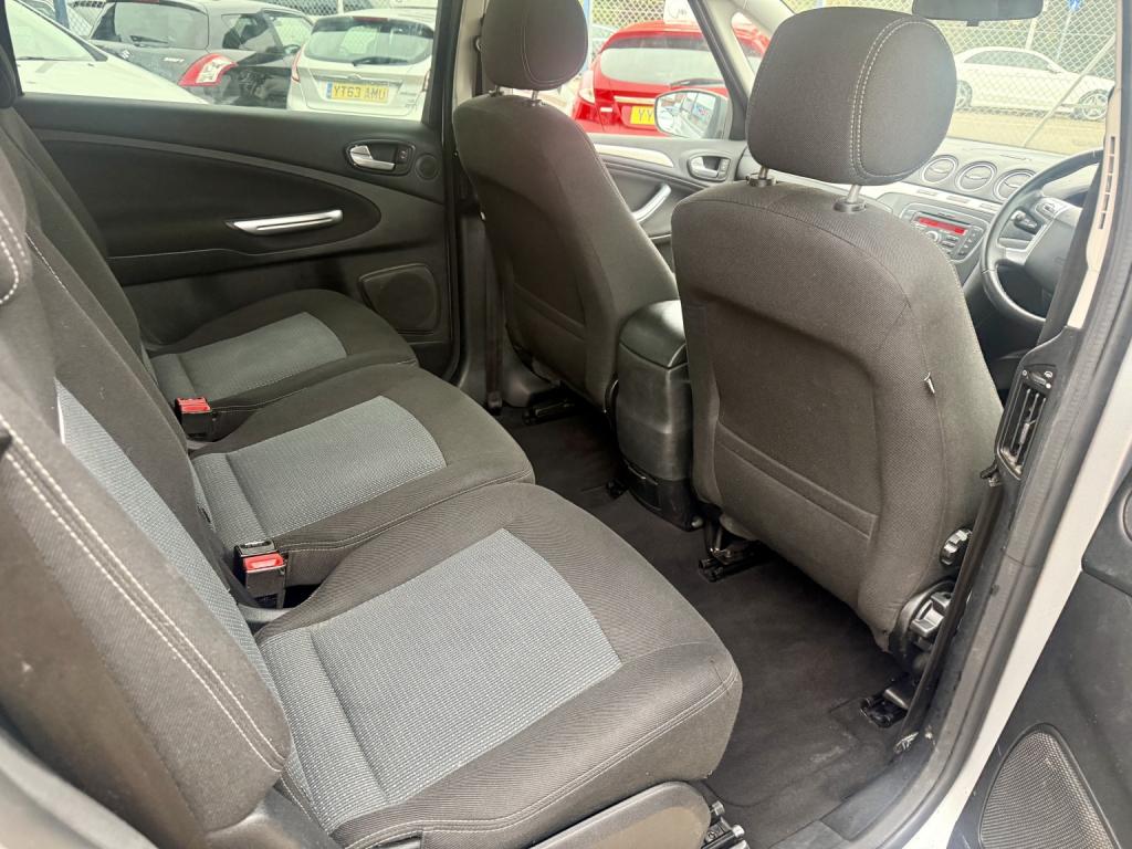 FORD S-MAX