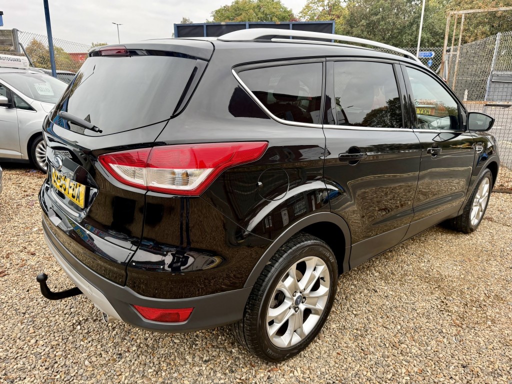 FORD KUGA
