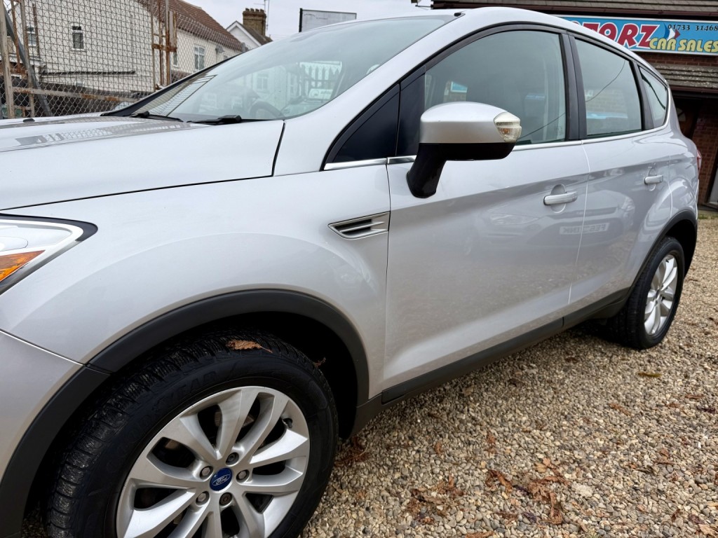 FORD KUGA