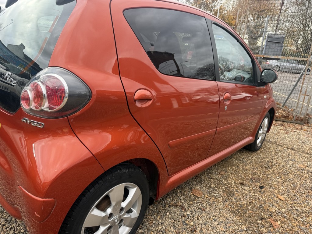 TOYOTA AYGO