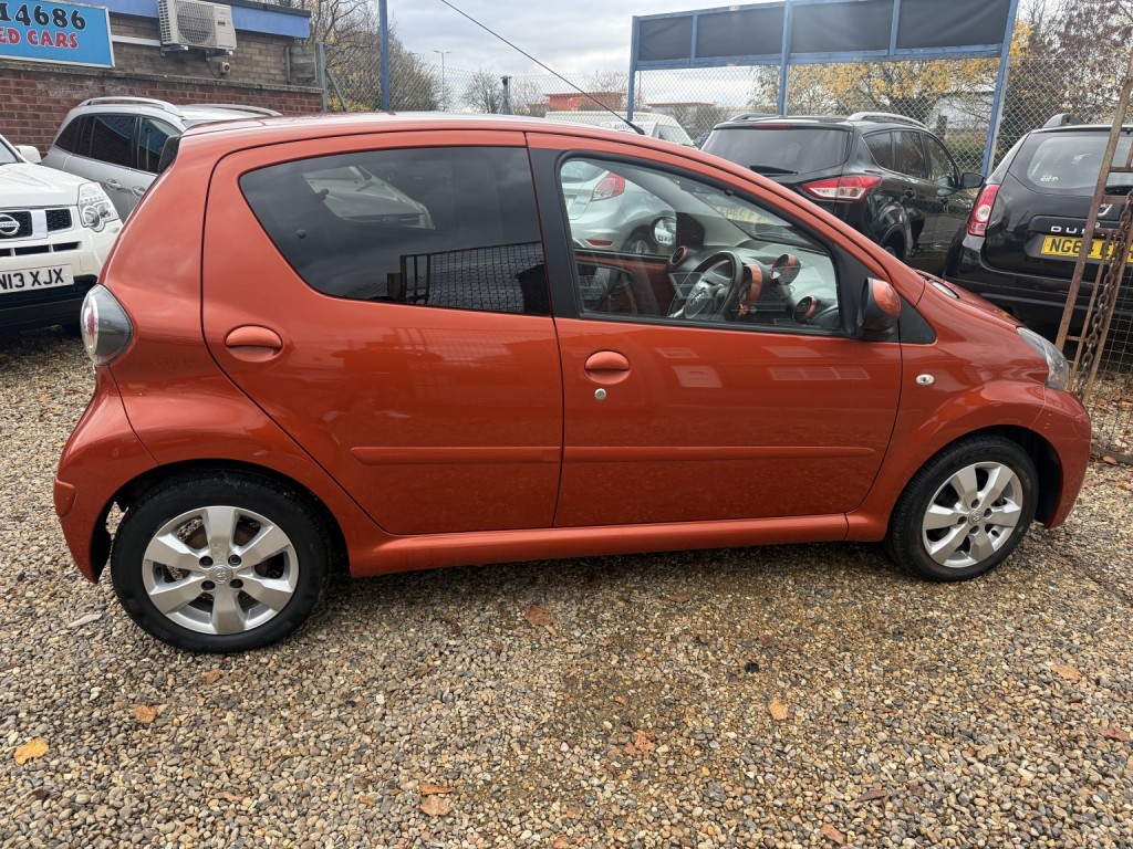 TOYOTA AYGO