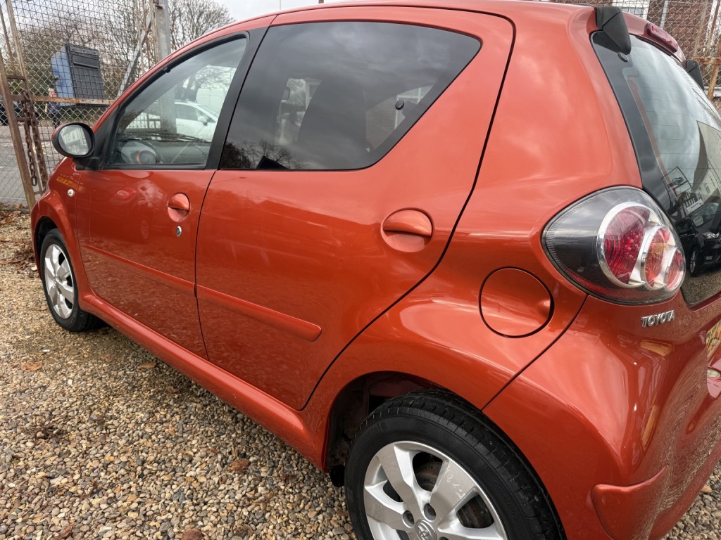 TOYOTA AYGO