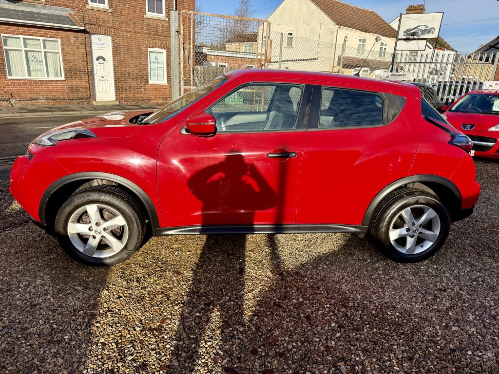 NISSAN JUKE