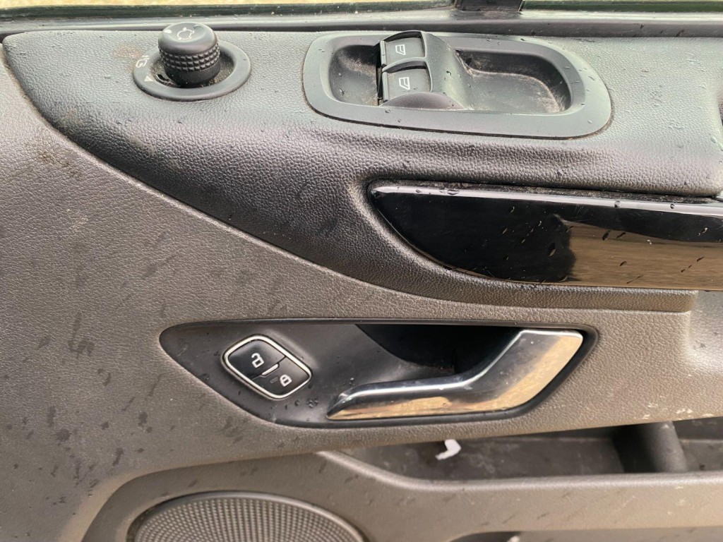 FORD TRANSIT CUSTOM 300 Limited 2.0 130 Crew Cab 2019