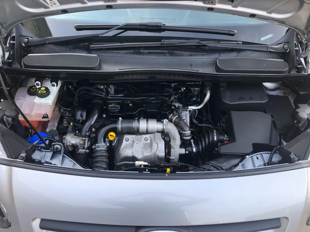 FORD TRANSIT CONNECT 1.6 TDCi 200 2015